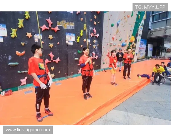 广州飞盘队在世界攀岩锦标赛中的精彩表现与实力分析